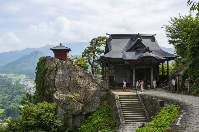 山寺（立石寺）　根本中道～奥の院まで（往復約90分、石段）