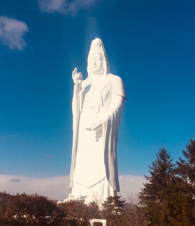 仙台大観音（仙台天道白衣大観音）