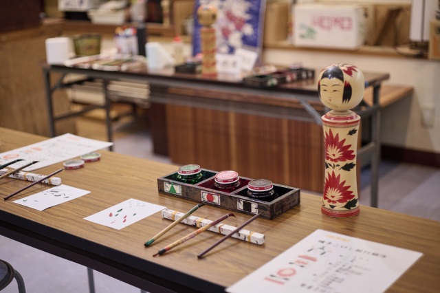 日本こけし館絵付し体験2
