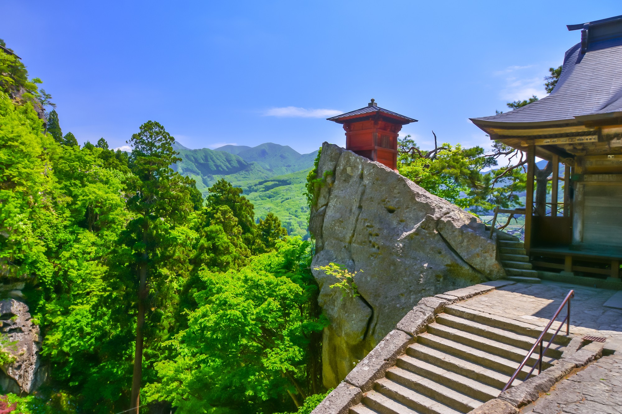 山寺(寶珠山立石寺)|
