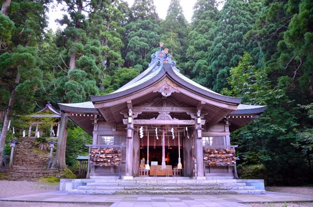 真山神社(見学）
