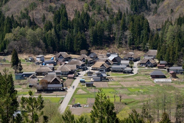 Maezawa Magariya Shuraku