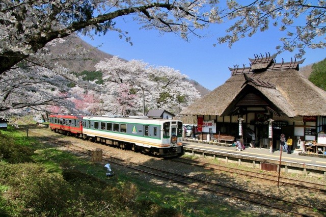 湯野上溫泉站