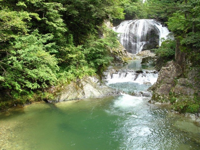 Sekiyama Waterfall