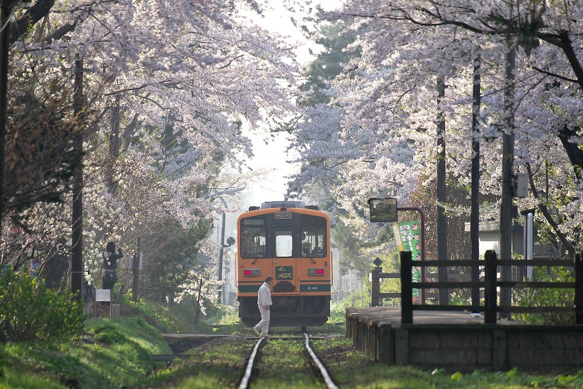 津軽 鉄道