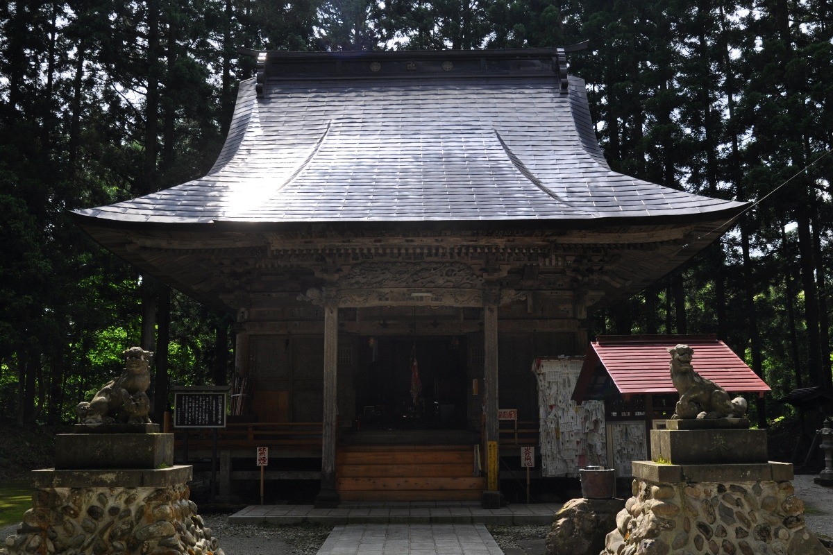 【山形県　鮭川村】庭月観音灯ろう流し・ご奉納