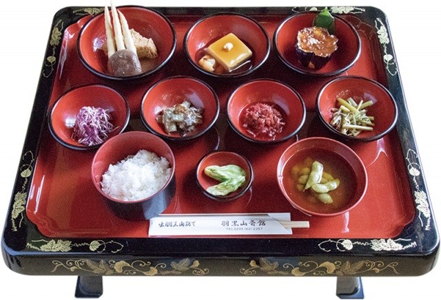羽黒山神社斎館の精進料理