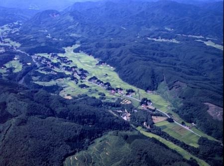 Honederamura Shoen Iseki Estate Site