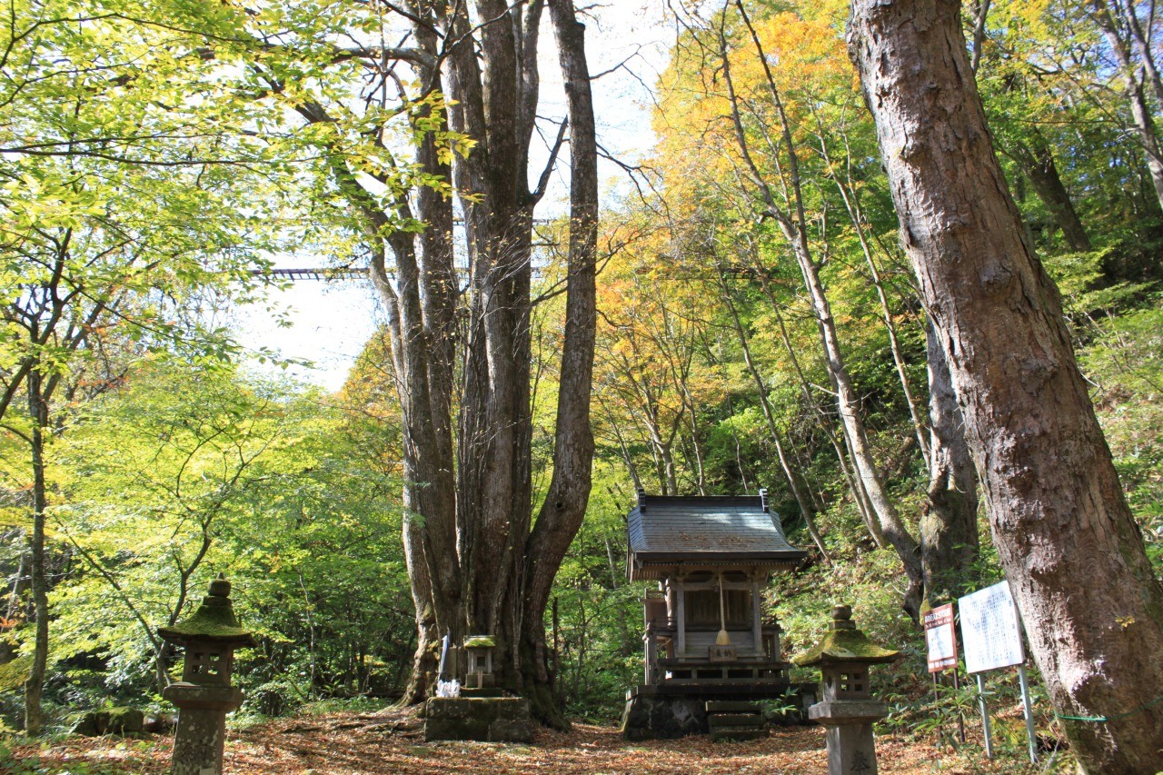 Kenkatsura Shrine