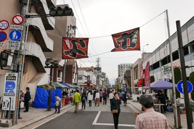 材木町よ市