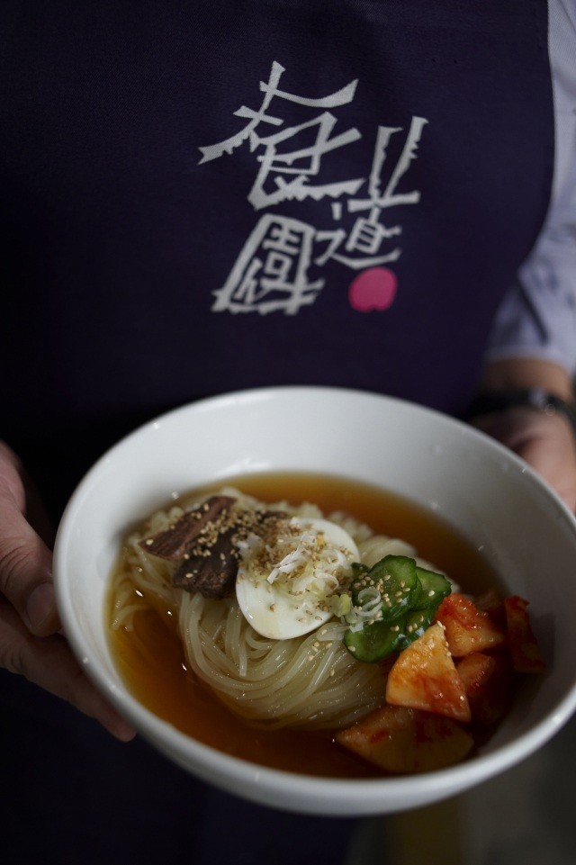 Morioka cold noodles (Korean style)