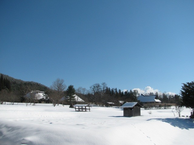 雪景色のふるさと村