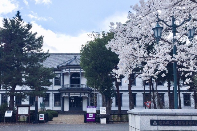 福島県立安積(あさか)高校の旧本館として現存する。