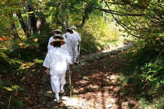 야마가타현 니시카와마치 데와삼산 등배구치 삼구(三口)・가도순례