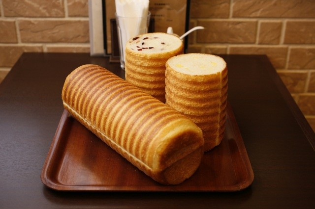 名物　切り株パン