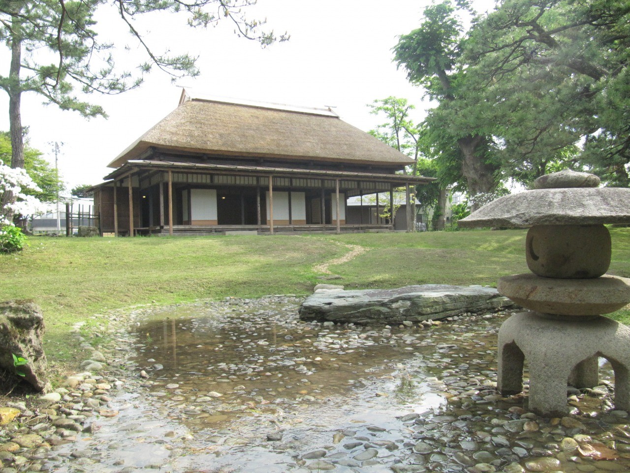 Formerly designated score of the National Akita feudal lord Satake Samurai (Nyo -tei) Garden (Akita City, Akita Prefecture)