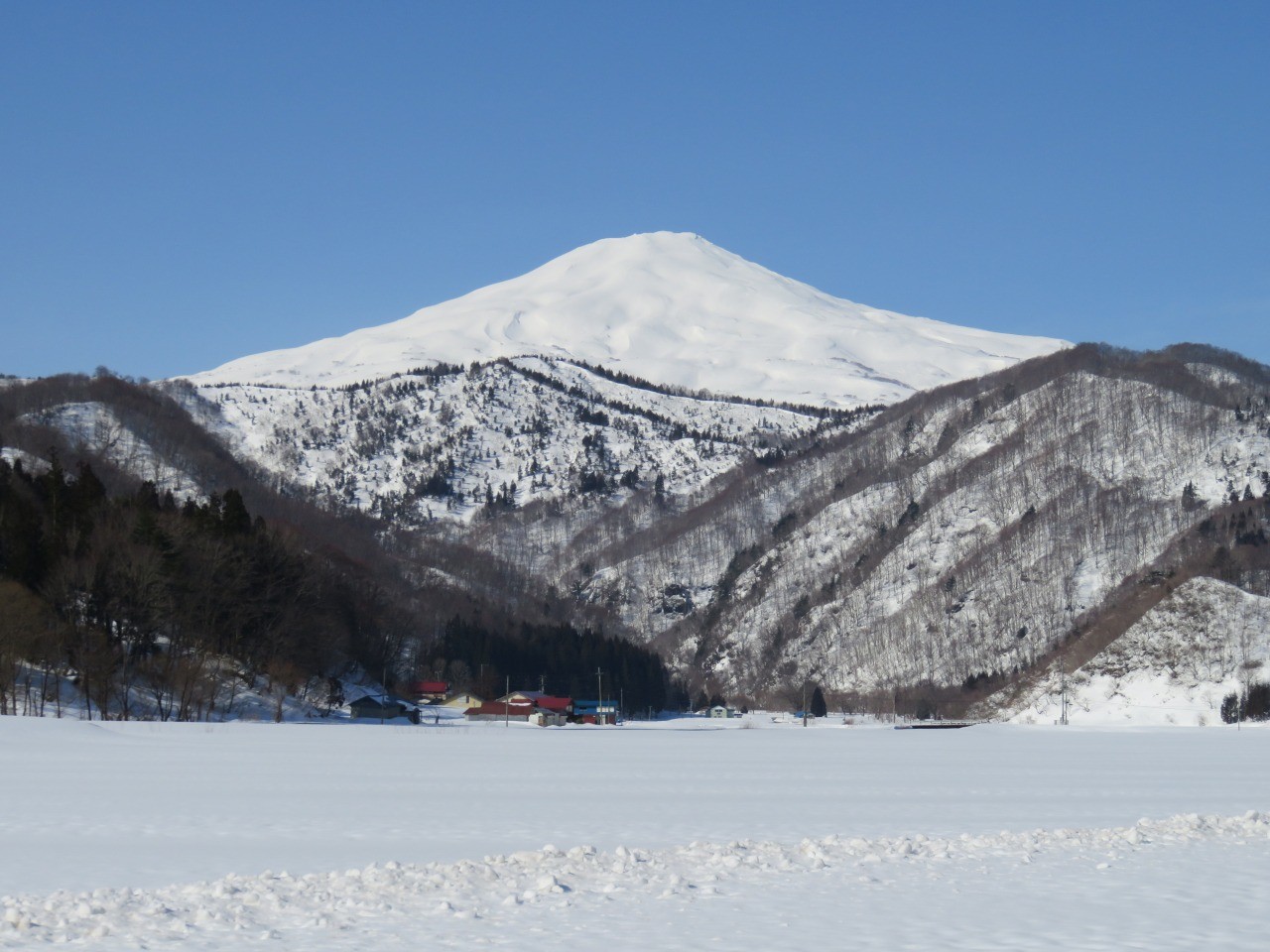 Momoyakesato Aruki (Momoyake Exploration) (Yurihonjo, Akita Prefecture)