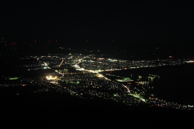 釜臥山展望台から眺める夜景①