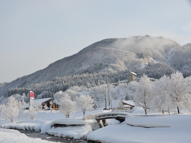 湯の沢温泉郷近辺の雪景色