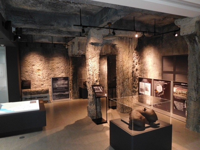空襲展示ホール