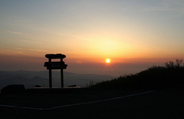 岩木山8合目から観る夕陽