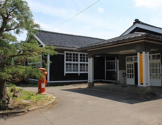 Chokaiyama wooden toy museum (Yurihonjo City, Akita Prefecture)