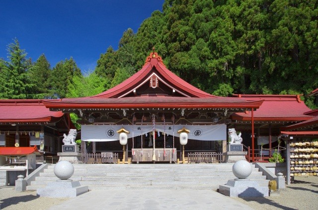 Golden Snake Water Shrine