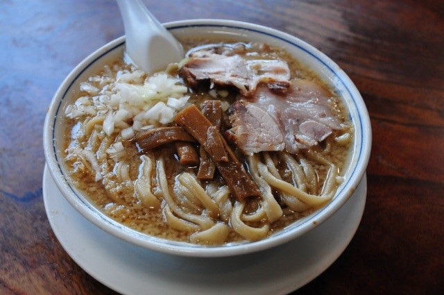 燕三条背脂ラーメン