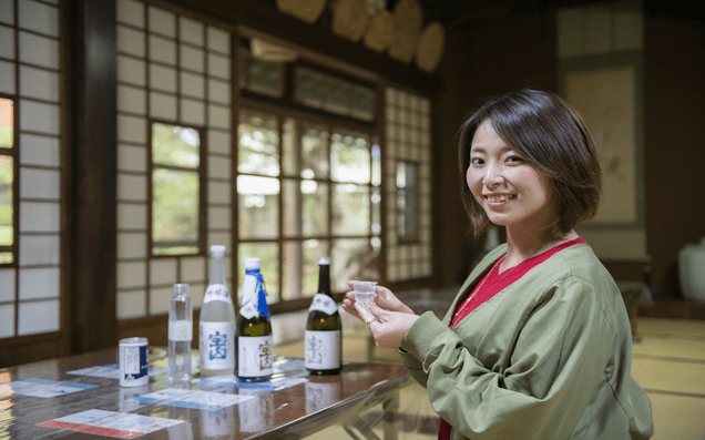 Karashimaki Pickle-making and Sake Taste-testing Experience