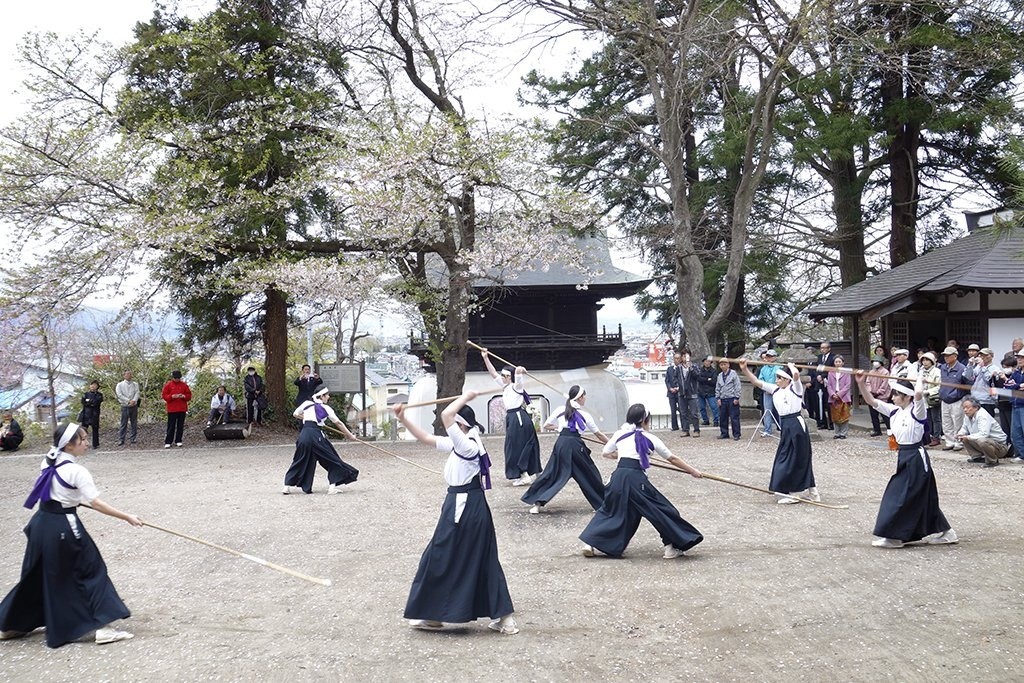 Nayotakeno Monument  Festival