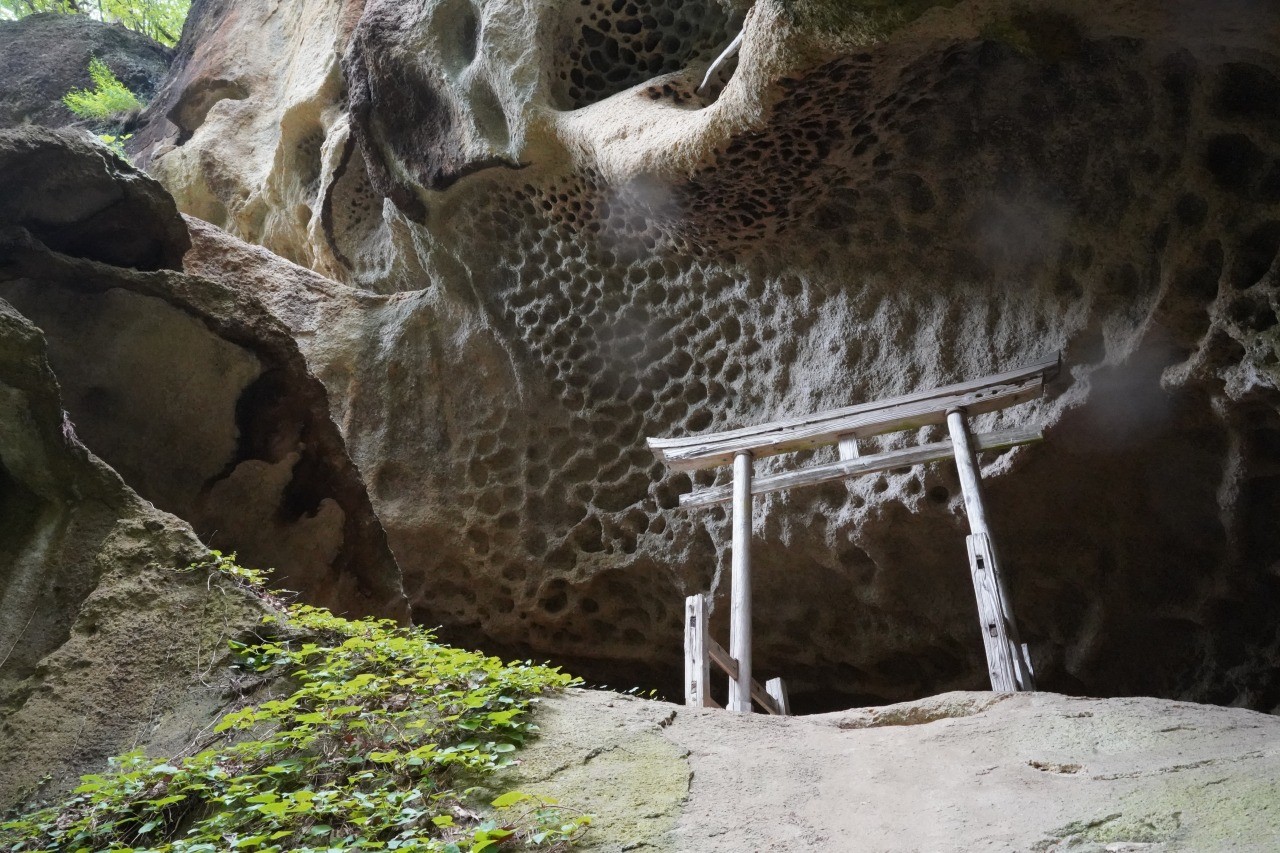山寺の垂水遺跡ガイド付きハイキングツアー