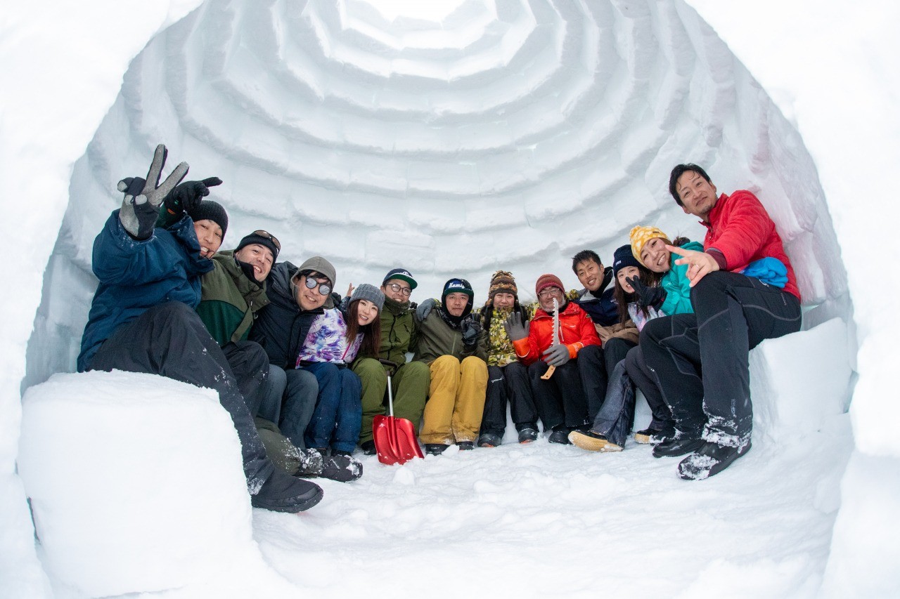  十和田湖製作冰屋體驗